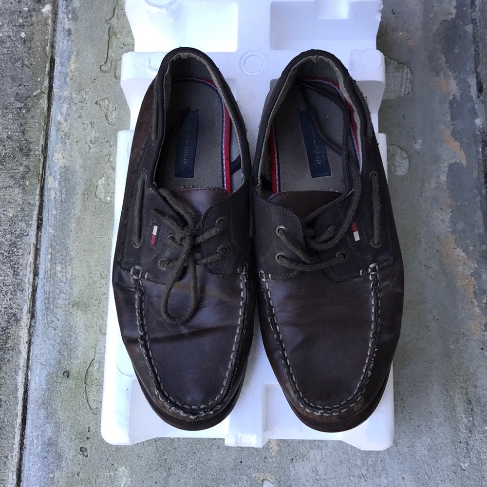 Tommy Hilfiger brown leather boat shoes